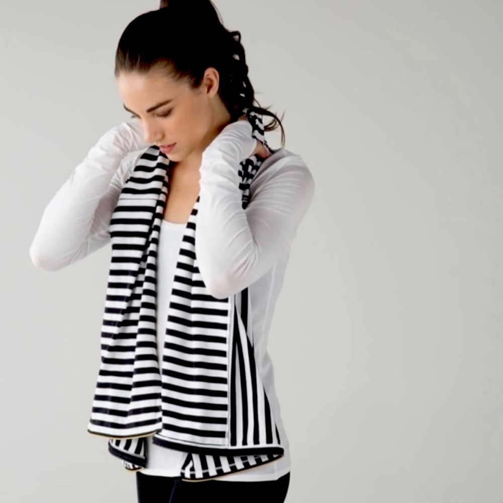 Lululemon Vinyasas Scarf